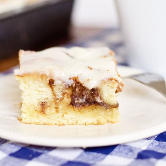 Cinnamon Roll Cake