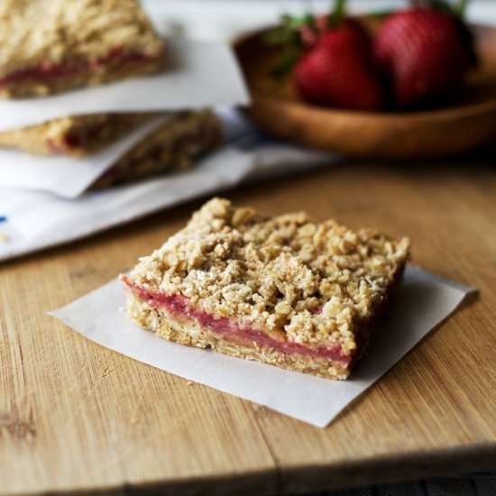 Strawberry Oatmeal Bars