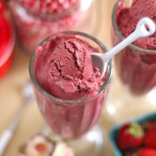 Healthy Red Velvet Ice Cream