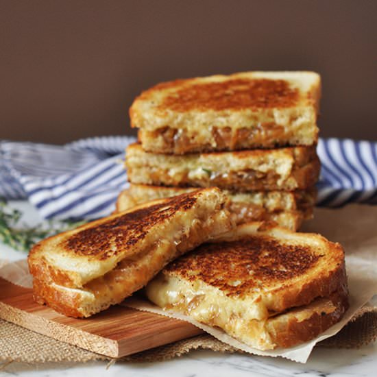 French Onion Soup Grilled Cheese