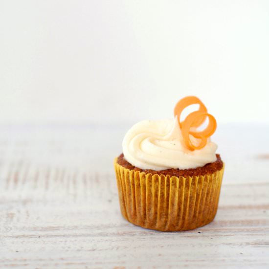 Pecan Carrot Cake Cupcakes