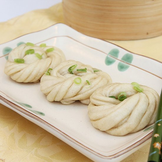 Steamed Flower Buns (Hua Juan)