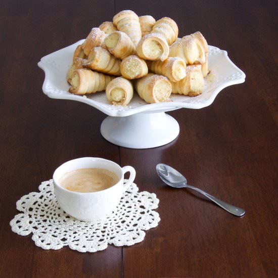 Custard Filled Pastry Horns