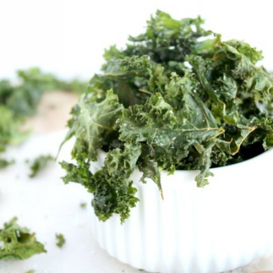 Oven Baked Kale Chips