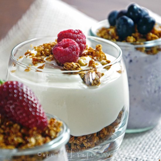 Yoghurt with Granola