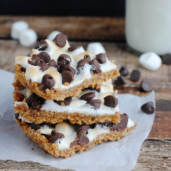 Chocolate Chip Smores Bars