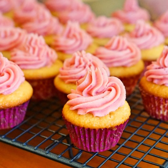 Vanilla Raspberry Cupcakes