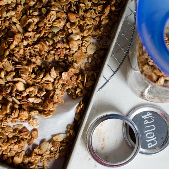 Homemade Cinnamon Spice Granola