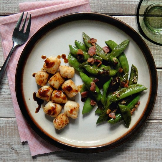 Bay Scallops with Snap Peas & Bacon