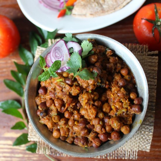 Black Chickpea Spicy Curry / Masala