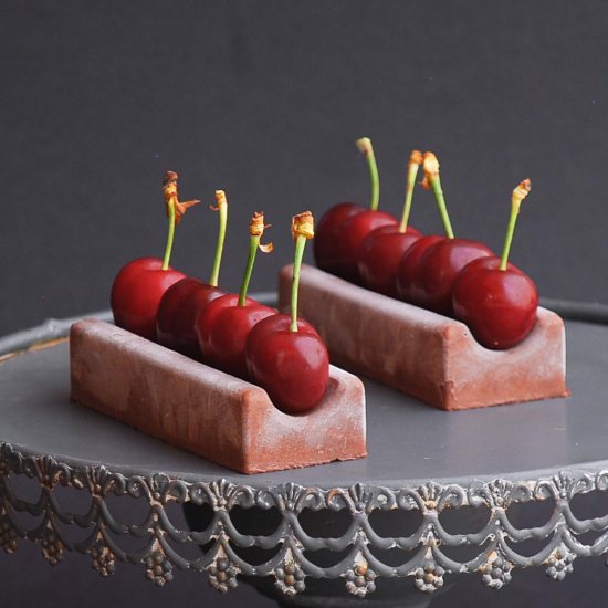 Chocolate mousse with cherries