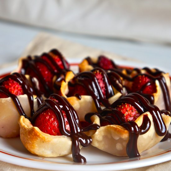 Baked strawberry tartlets