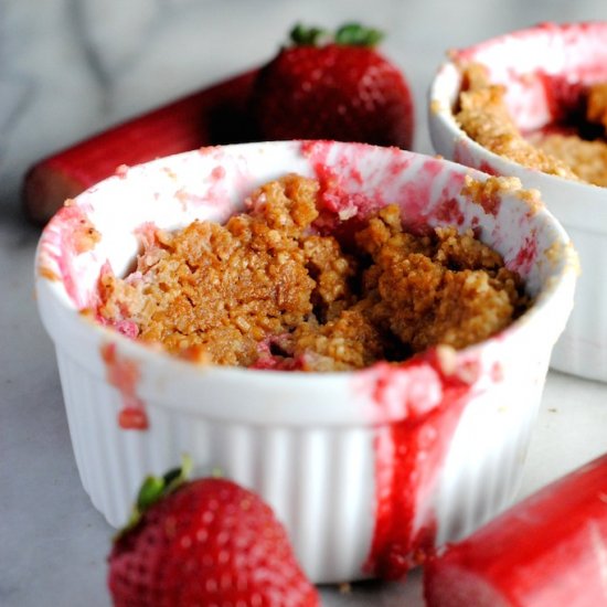 Strawberry Rhubarb Crumble