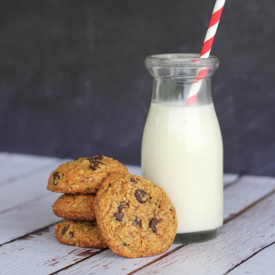 Chocolate Chip, Black Walnut Cookie