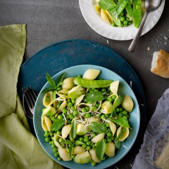 Spring Pasta With Mint Basil Pesto