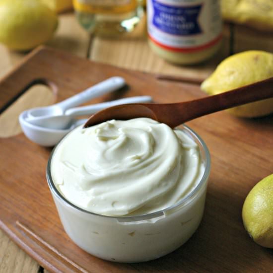 How To Make Mayonnaise in 2 Minutes