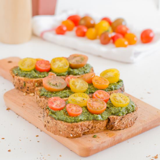 Vegan Pesto Bruschetta