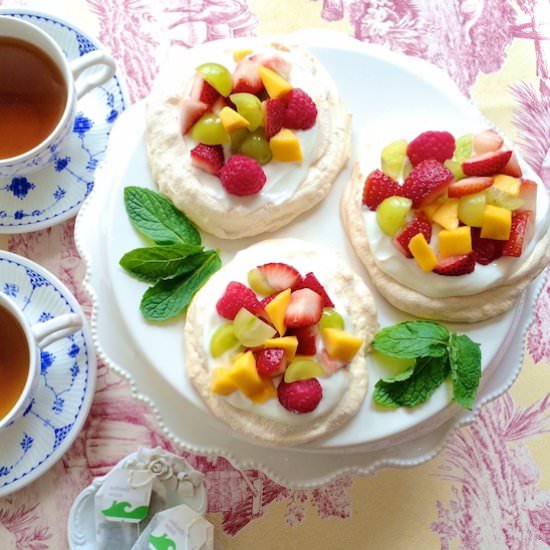 Tea Party Pavlovas