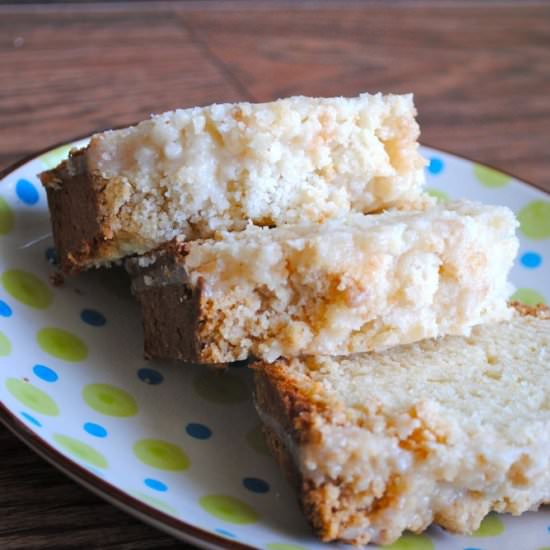 Lemon Loaf with a Crumb Topping