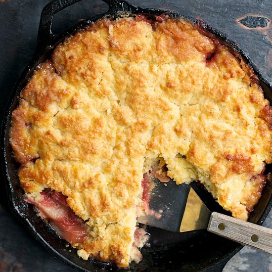 Strawberry & Rhubarb Crumble