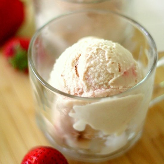 Strawberry Rhubarb Ice Cream