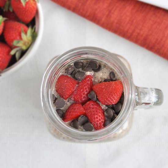 Chocolate Strawberry Chia Pudding