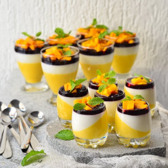 Mango and Vanilla Yoghurt Panna