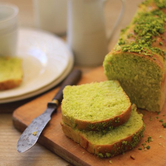 Pistachios Bread