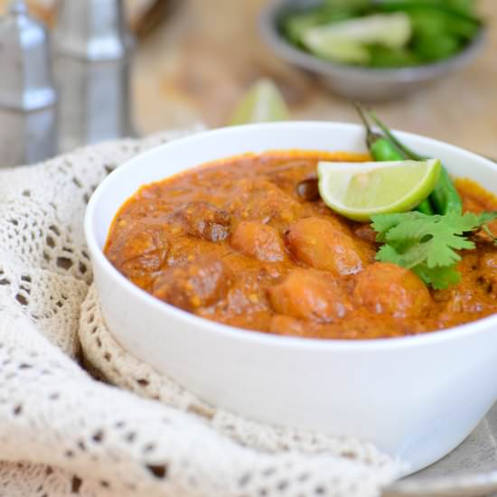 Baby Potatoes in a Creamy Curry