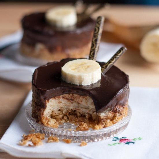 Mini banana-cheesecakes