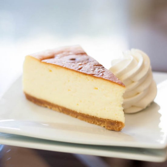 Light & Creamy Cheesecake