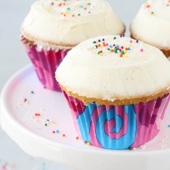 Sprinkles Copycat Vanilla Cupcakes