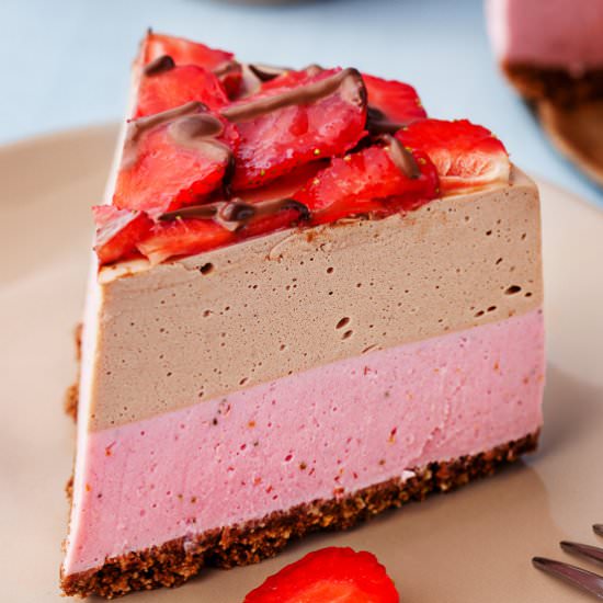 Strawberry Chocolate Cheesecake