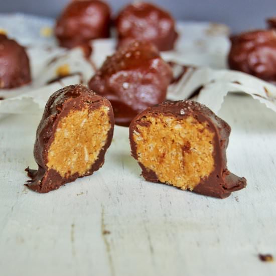 Peanut Butter Crispy Balls