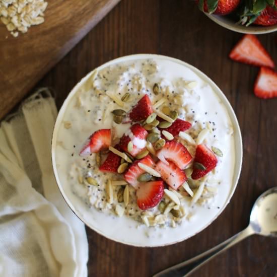 Strawberry Oatmeal Breakfast Bowls