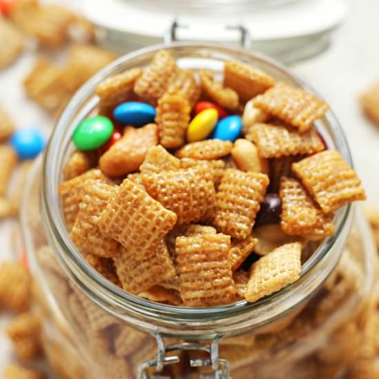 Sweet & Salty Cashew Chex Mix