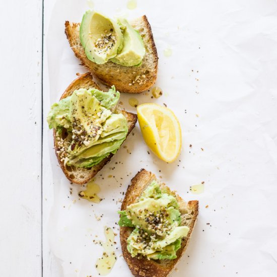 Smashed Avocado on Dukkah Sourdough