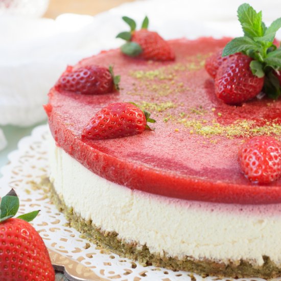 Pistachio and Strawberry Cake