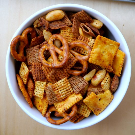 Spicy Sriracha Chex Mix