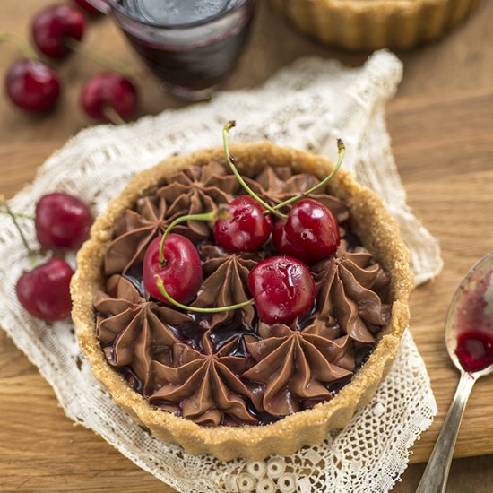 Yogurt Chocolate Mousse Tart