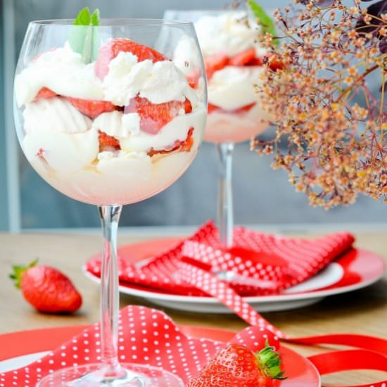 Strawberry Tiramisu