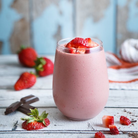 Dark Chocolate Strawberry Smoothie