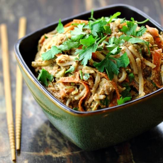 Broccoli Carrot Rice Noodle Toss