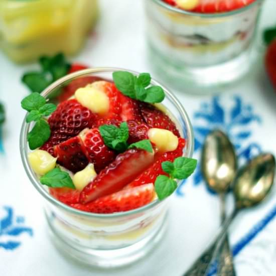 Strawberry Dessert with Lemon Curd