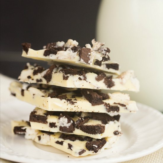 Cookies and Cream Chocolate Bark