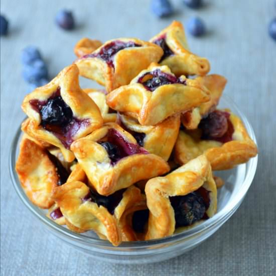 Blueberry Pie Bites