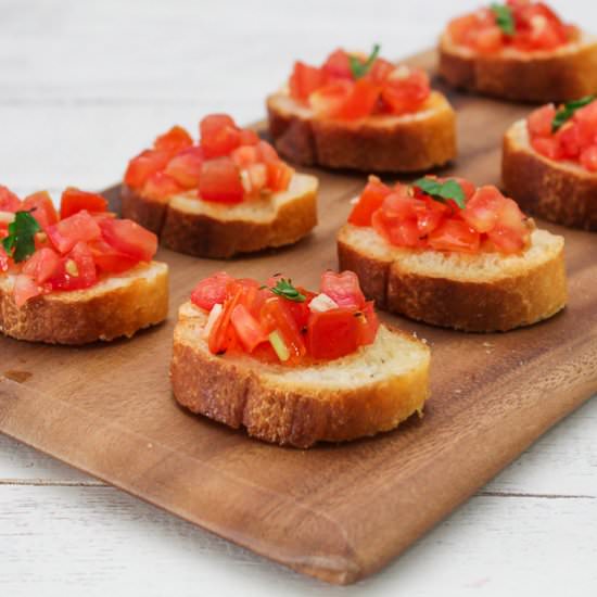 Easy Tomato Bruschetta