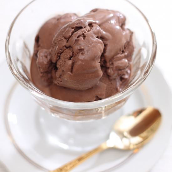 Vegan&sugarfree chocolate ice cream