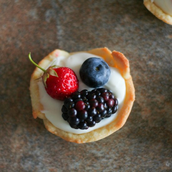 Mini Berry Tarts with Mascarpone