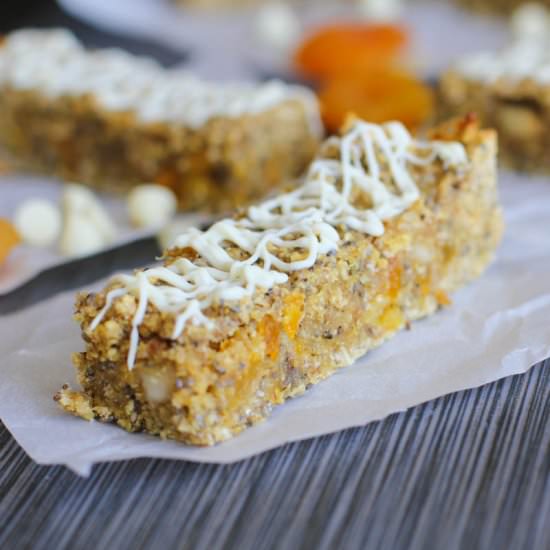 Apricot Vanilla and Nut Protein Bar